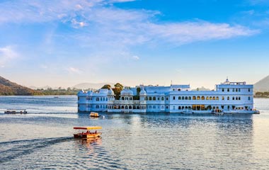 Forts and Palaces Tour with Wildlife