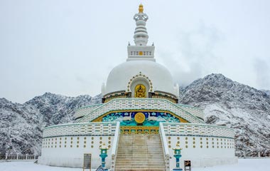 Shanti Stupa, Leh